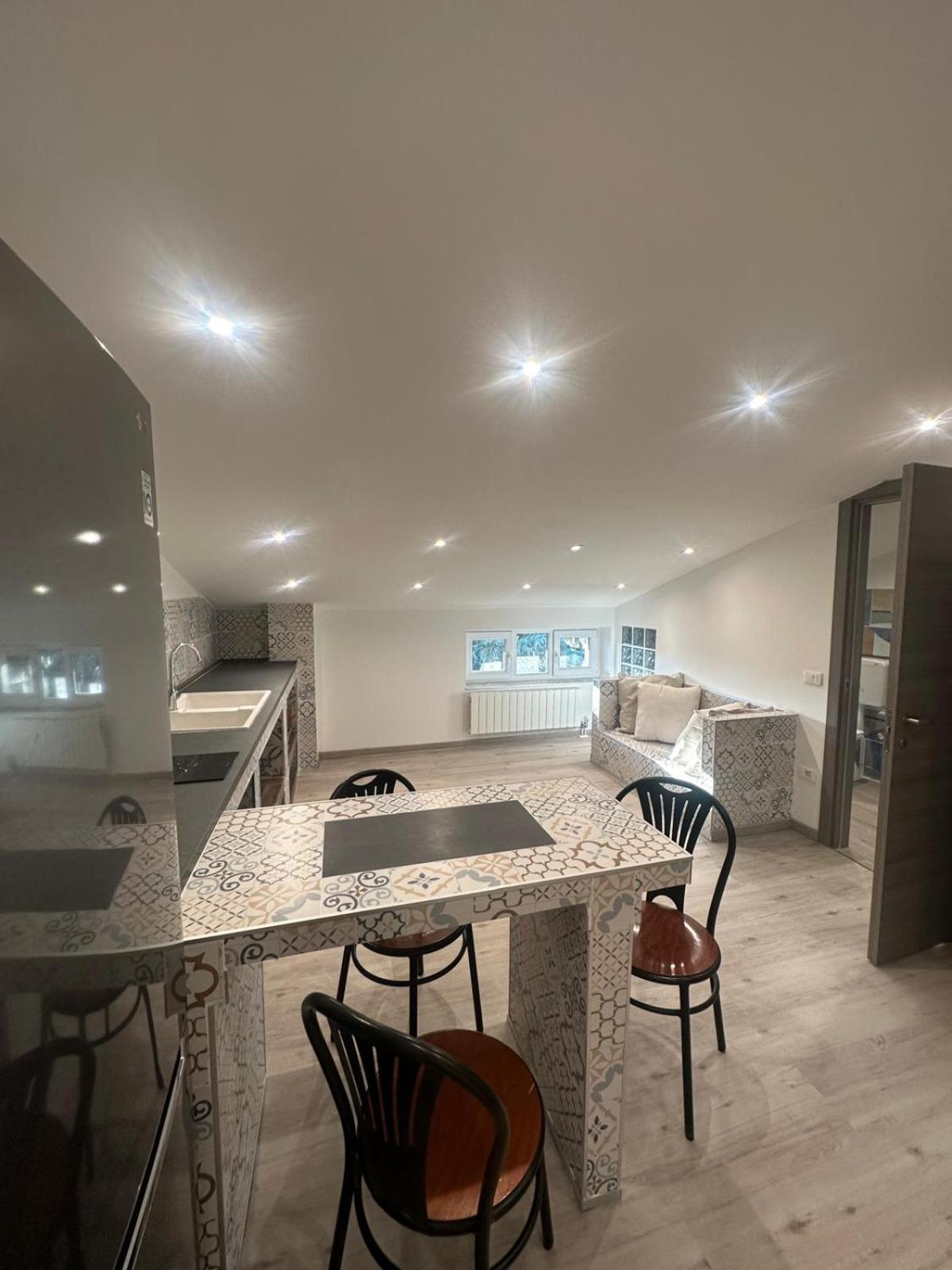 Oh Apartments Fiera Verona Luaran gambar